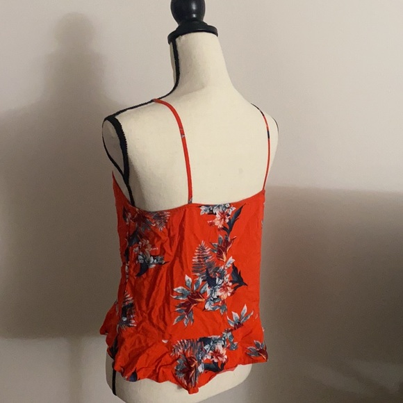 💕☀️Summer Sleeveless Top☀️💕Large - Picture 3 of 3